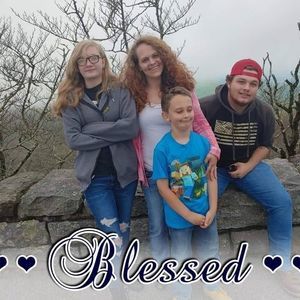 Meet your Posher, Desiree